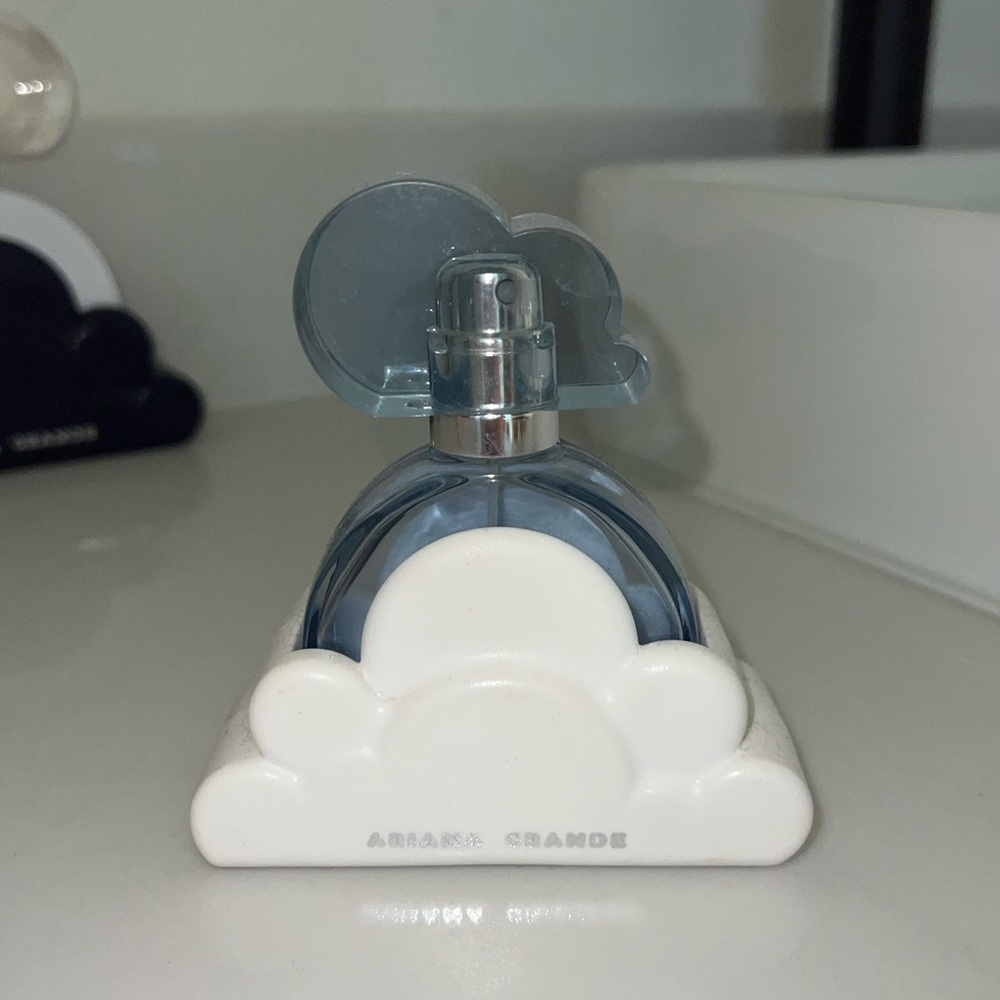 EMPTY Ariana Grande Cloud Perfume Bottle